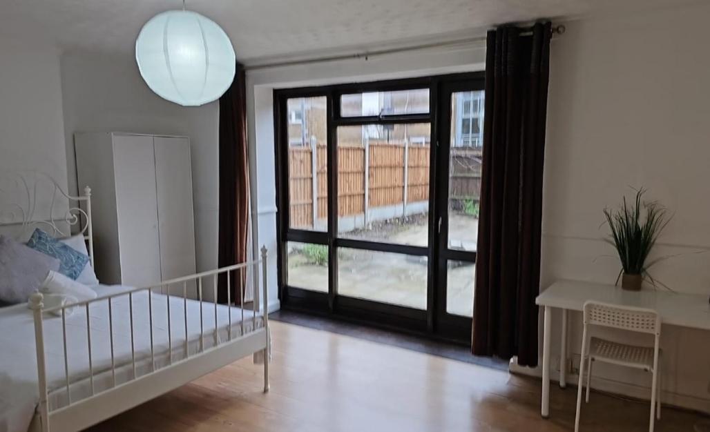 London E1 Rooms ภายนอก รูปภาพ