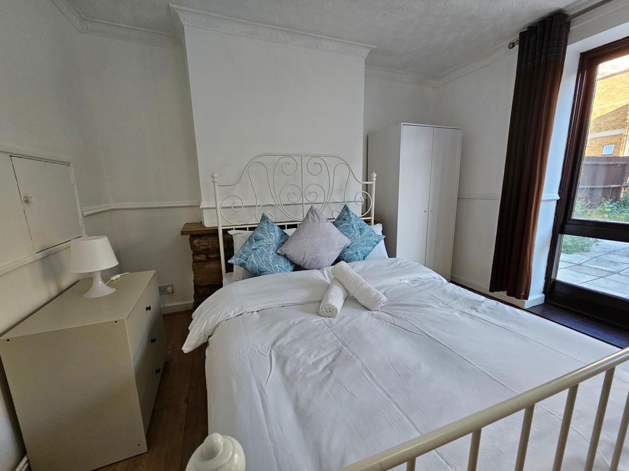 London E1 Rooms ภายนอก รูปภาพ